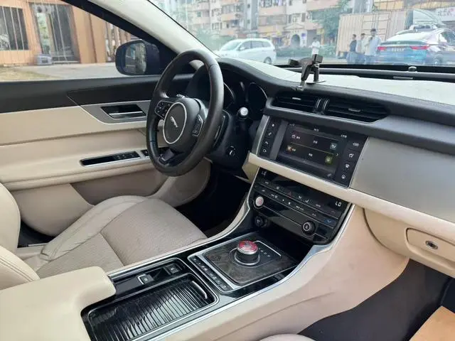 Jaguar Jaguar XFL XFL 2.0T 240PS Deluxe Edition
