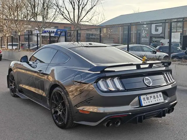 Ford Mustang 2.3T EcoBoost