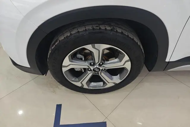 Hyundai Shengda 380 TGDi GLS automatic two-wheel drive deluxe edition Country VI