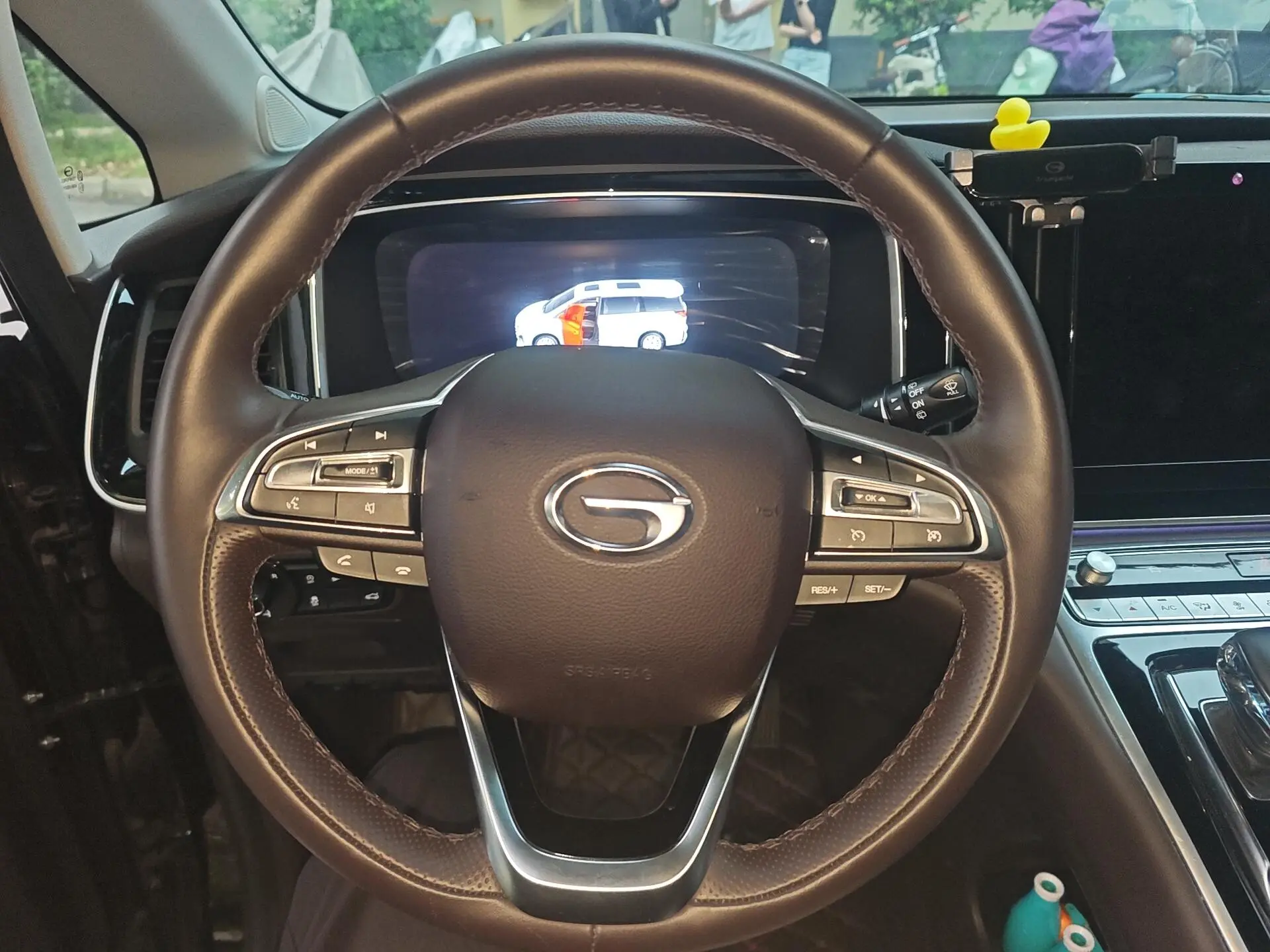 GAC Trumpchi M8 Lingxiu Series 390T Premium Edition