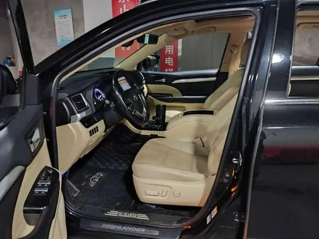 TOYOTA Highlander 2.0T four-wheel drive deluxe edition 7-seater Country VI