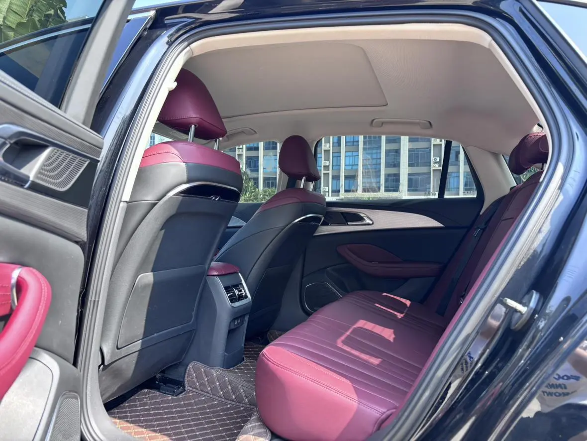 Hongqi Hongqi H5 2.0T Automatic Zhilian Qichang Version