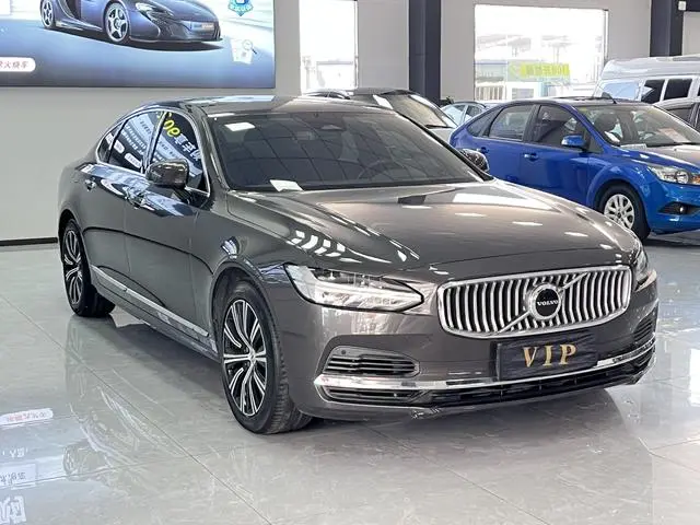Volvo Volvo S90 PHEV T8 E-drive Hybrid Zhiyi Deluxe Edition