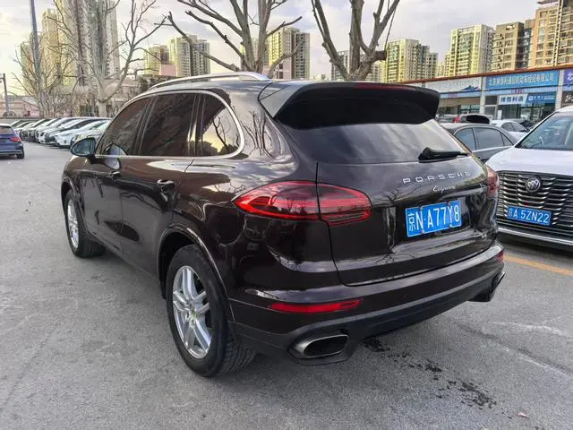 Porsche Cayenne Cayenne Platinum Edition 3.0T