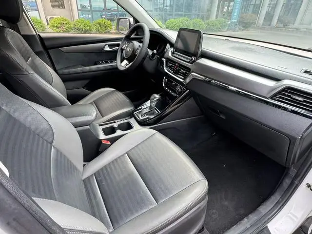 Kia Smart running 2.0L Automatic Smart Enjoy Deluxe Edition Country V