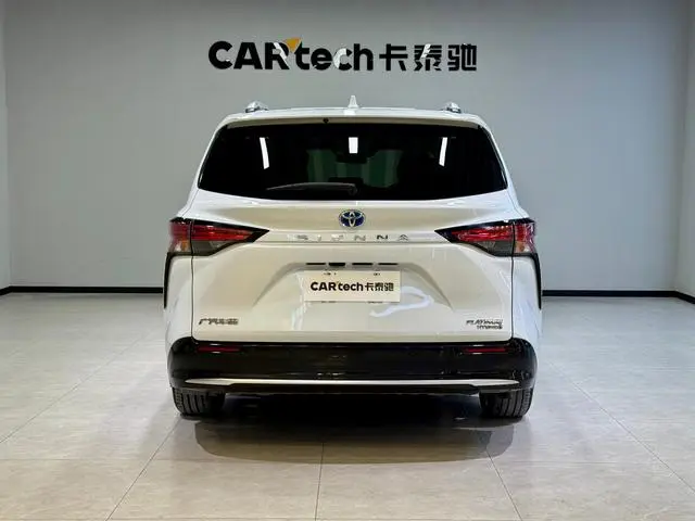 TOYOTA Saina Dual engine 2.5L platinum version