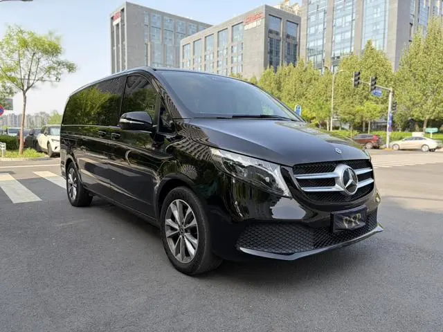 Mercedes-Benz Mercedes-Benz V-class V 260 Pilot Edition