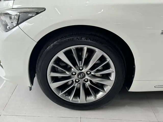 Infiniti Infiniti Q50L 2.0T Premium Version Country V