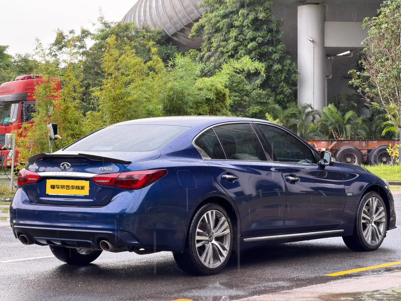 Infiniti Infiniti Q50L 2.0T enjoy the sports version