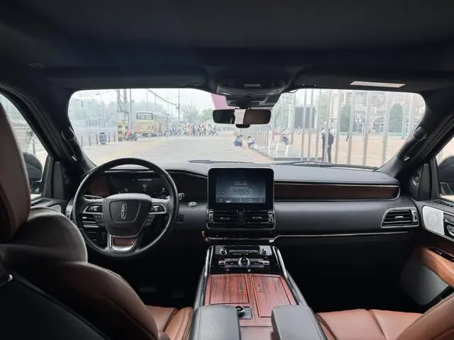 Lincoln Navigator 3.5T MONO Limited Edition MONO BLACK