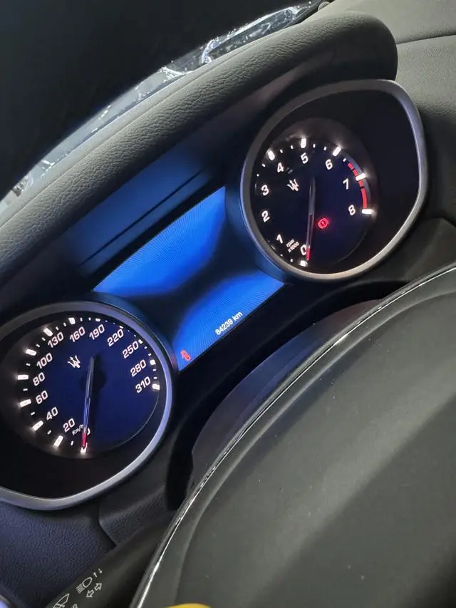 Maserati Ghibli 3.0T 350Hp standard version Country V