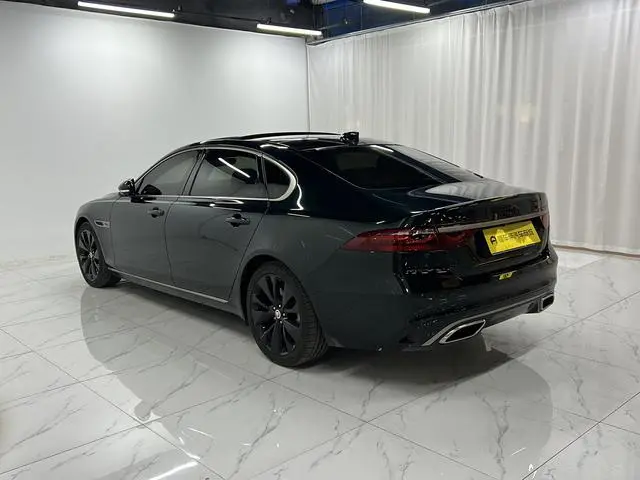 Jaguar Jaguar XFL 2.0T P250 two-wheel drive exclusive luxury gilt version
