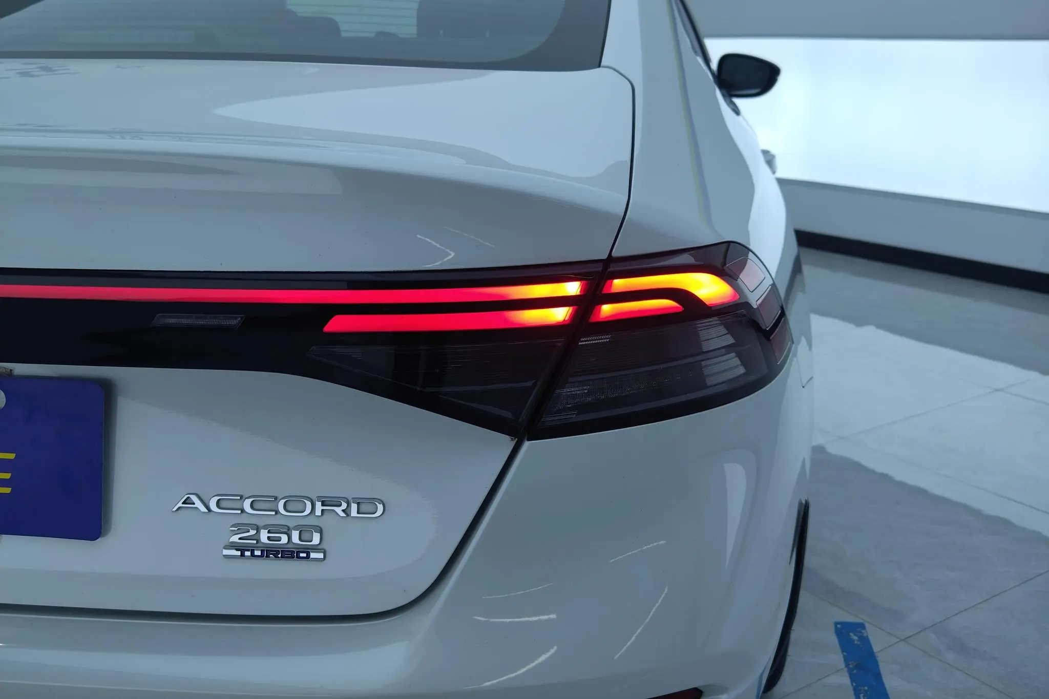 Honda Accord Rui*T Dynamic 260TURBO Deluxe Edition