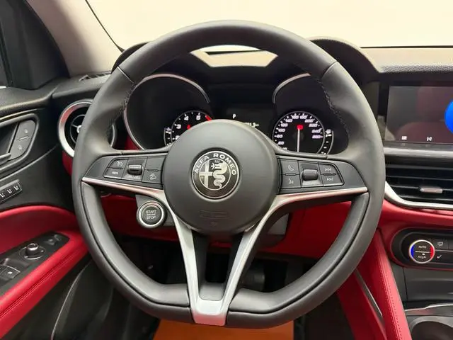 Alfa Romeo Stelvio 2.0T 200HP Elite Edition