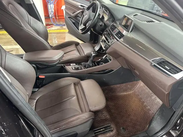BMW BMW X1 sDrive18Li Luxury