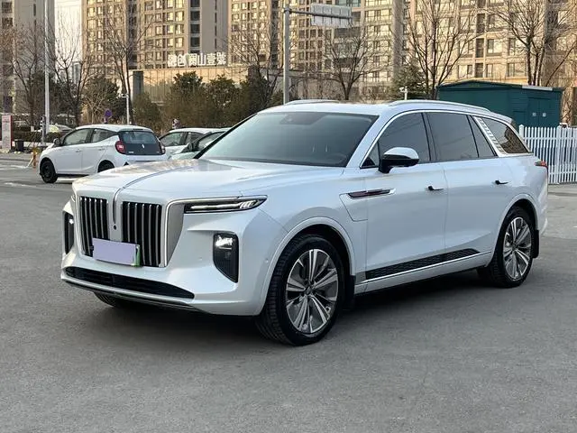 Hongqi Hongqi E-HS9 690km Flag Enjoy edition six seats