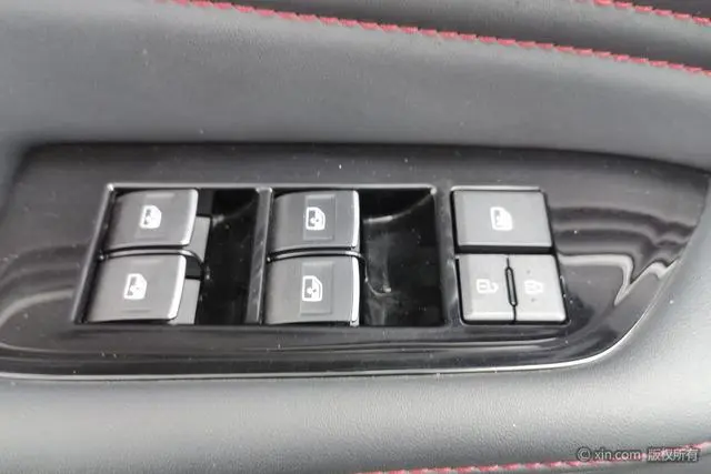 Dongfeng Fengxing Popular T5 EVO 1.5TD DCT Xingyao Edition