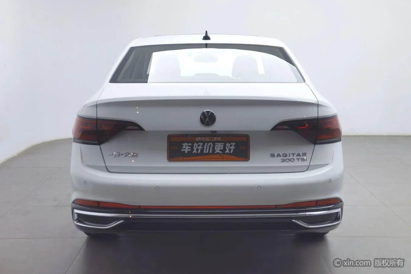 Volkswagen Sagitar 300TSI DSG Beyond Edition