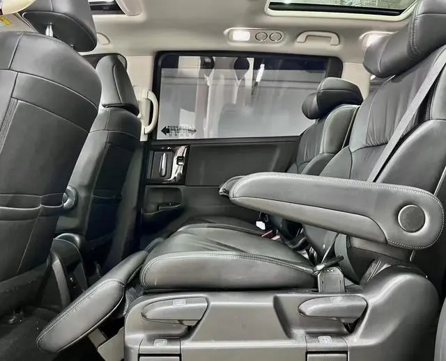 Honda Odyssey 2.0L Sharp*Exclusive Edition