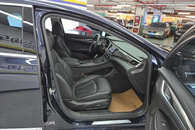 Buick Lacrosse 652T luxury