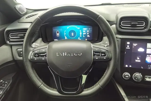 LYNK & CO Lynk 03 1.5TD DCT Champion Edition