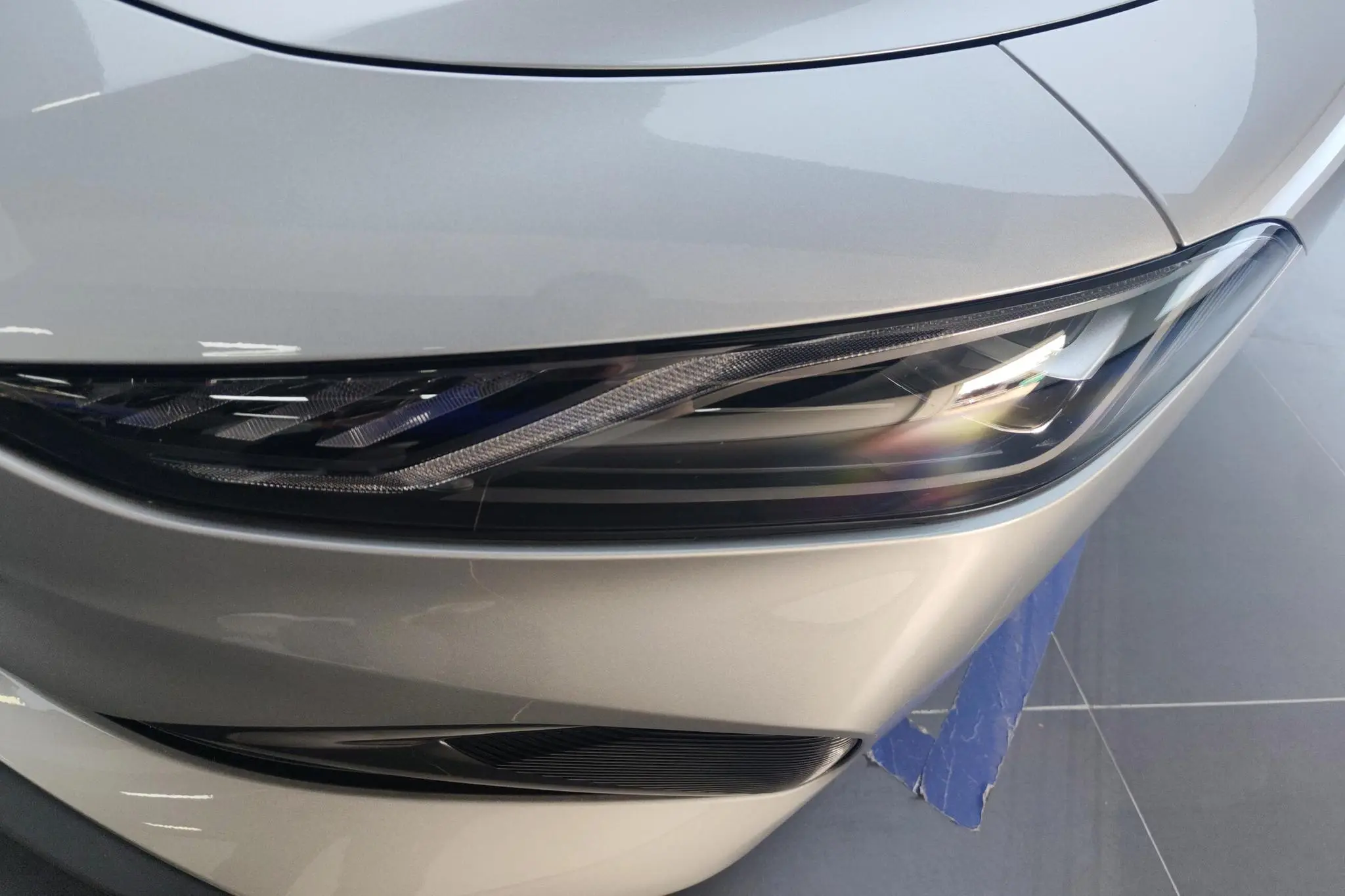 Roewe Roewe D7 DMH 125 Ultimate Edition