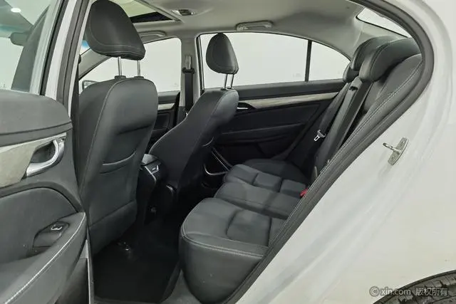 Geely Emgrand Leading version 1.5L manual Upward Asian Games version Country VI