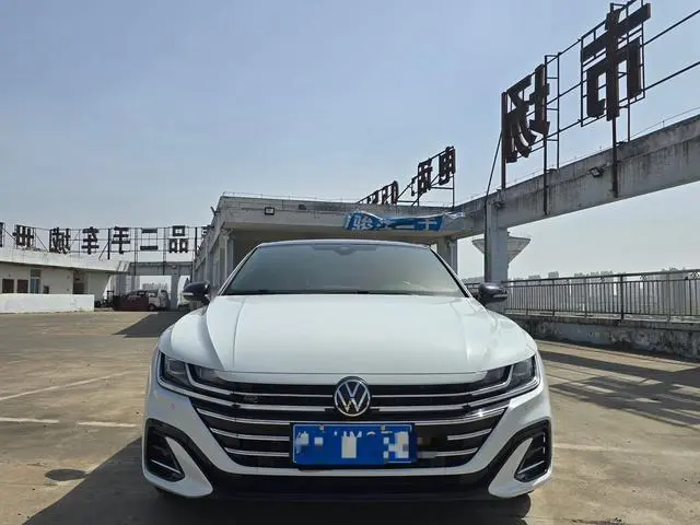 Volkswagen Volkswagen CC 380TSI eye-catching version