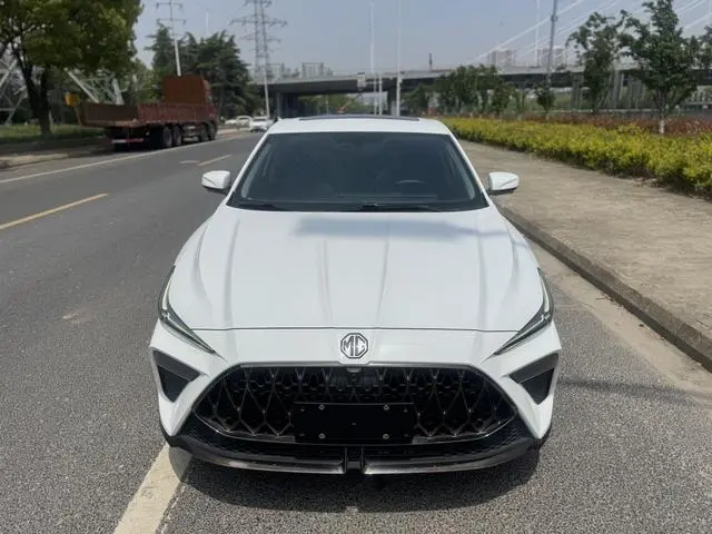 MG MG5 Scorpio 1.5T Deluxe Edition
