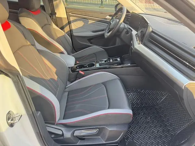 Volkswagen Lingdu Lingdu L 280TSI DSG Dazzling Spicy Version