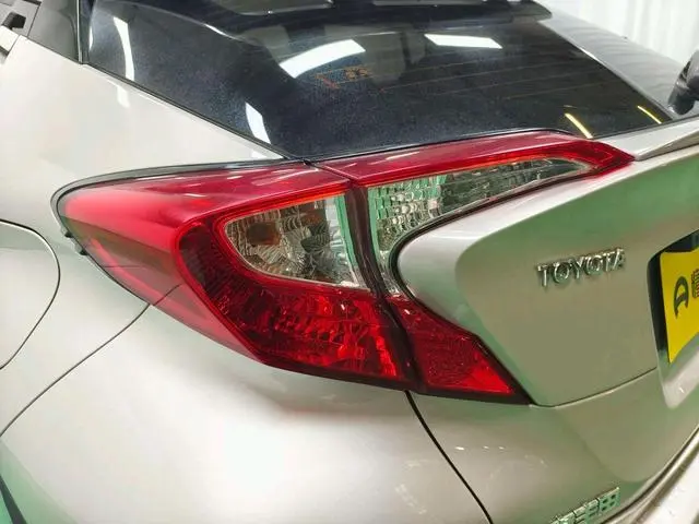 TOYOTA Toyota C-HR 2.0L Leading version