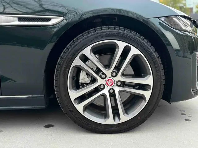 Jaguar Jaguar XEL 2.0T 250PS R-DYNAMIC S Enterprising Sports Edition