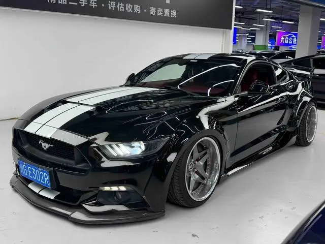 Ford Mustang 2.3T Performance Version