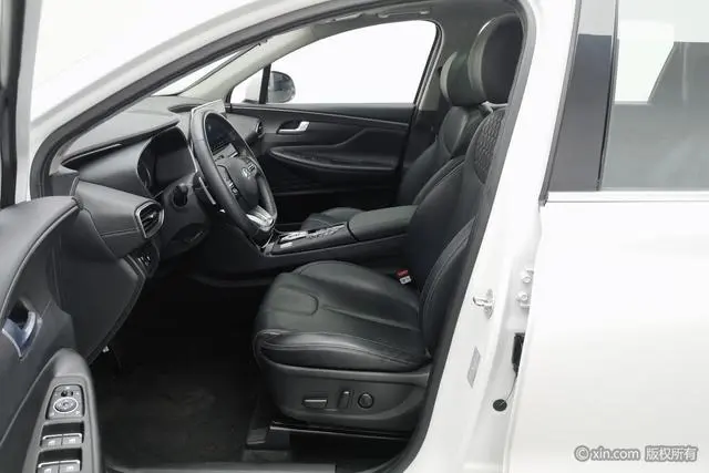 Hyundai Shengda 380 TGDi GLS automatic two-wheel drive deluxe Edition