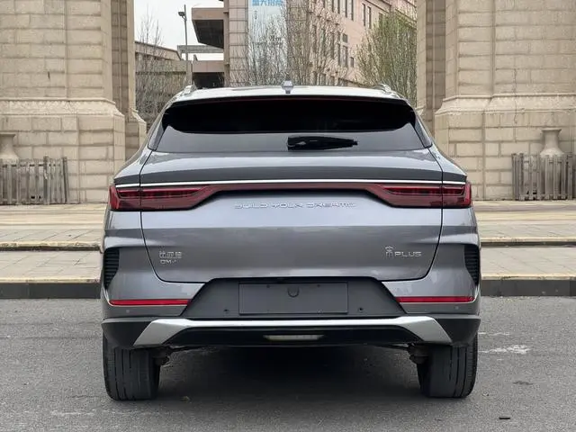 BYD Song PLUS DM DM-i 110KM two-wheel drive flagship PLUS
