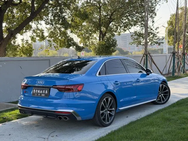 Audi Audi S4 3.0TFSI