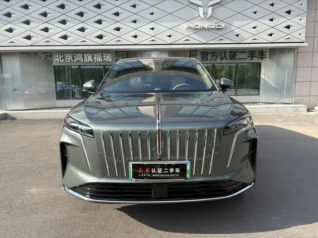 Hongqi Hongqi HS6 PHEV 240 Smart Hybrid Version