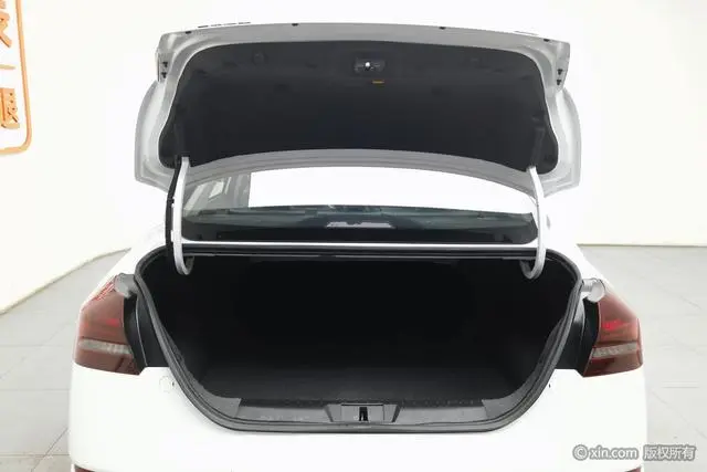 Geely Emgrand UP 1.5L CVT luxury