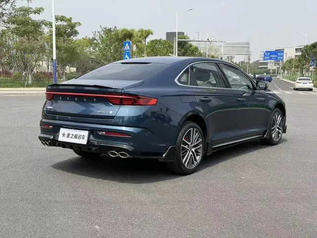 Geely Xingrui 2.0T only this cyan version