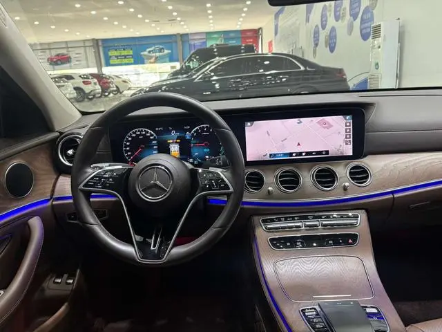 Mercedes-Benz Mercedes-Benz E-class PHEV E 350 e L sedan