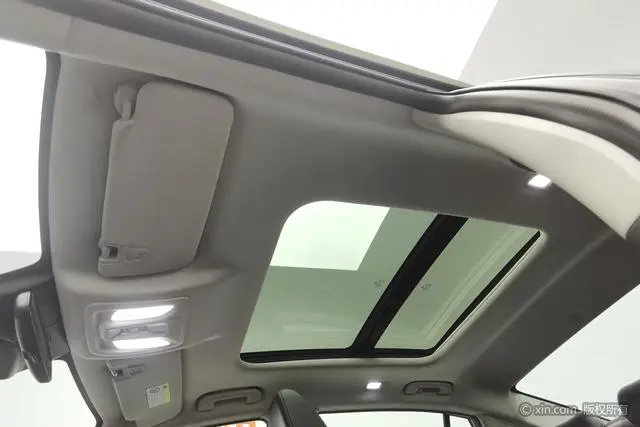 Dongfeng Fengshen Yi Hyun MAX 1.5T Super Cool Trendy Dad Version