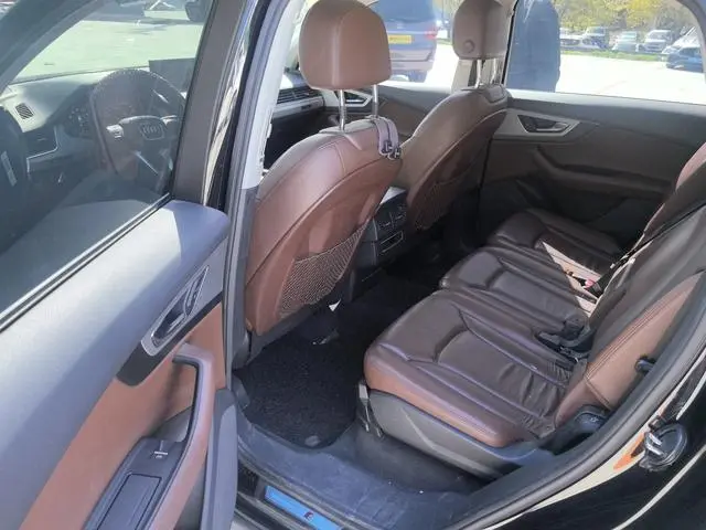 Audi Audi Q7 40 TFSI S line sporty