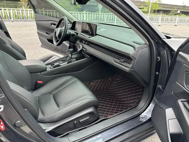 Honda Accord Rui*T Dynamic 260TURBO Smart Edition