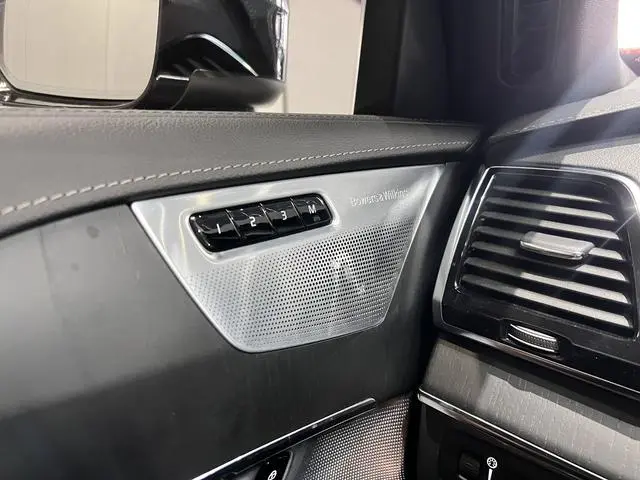 Volvo Volvo XC90 PHEV E-drive hybrid T8 Zhizun Deluxe Edition 7 Seats