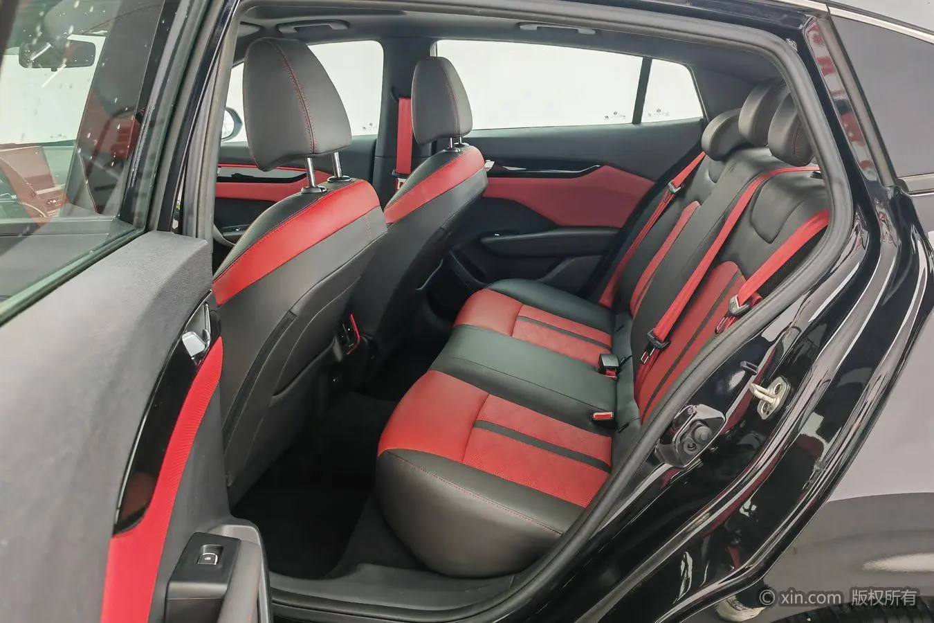 Dongfeng Fengshen Yi Hyun 230T Automatic Hunting Knight Edition
