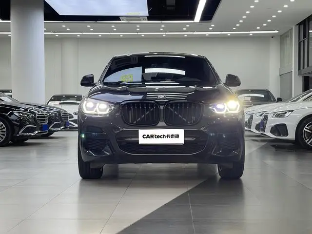 BMW BMW X4 xDrive25i M Sports Yao Ye Suit