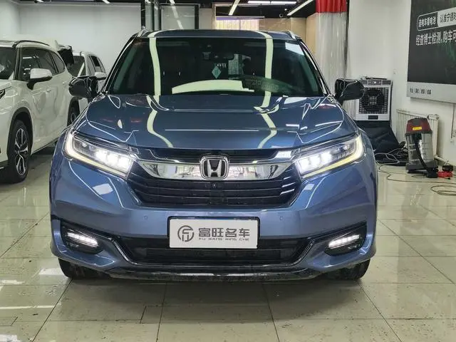 Honda Crown Road 370 TURBO 9AT Extreme Edition AWD