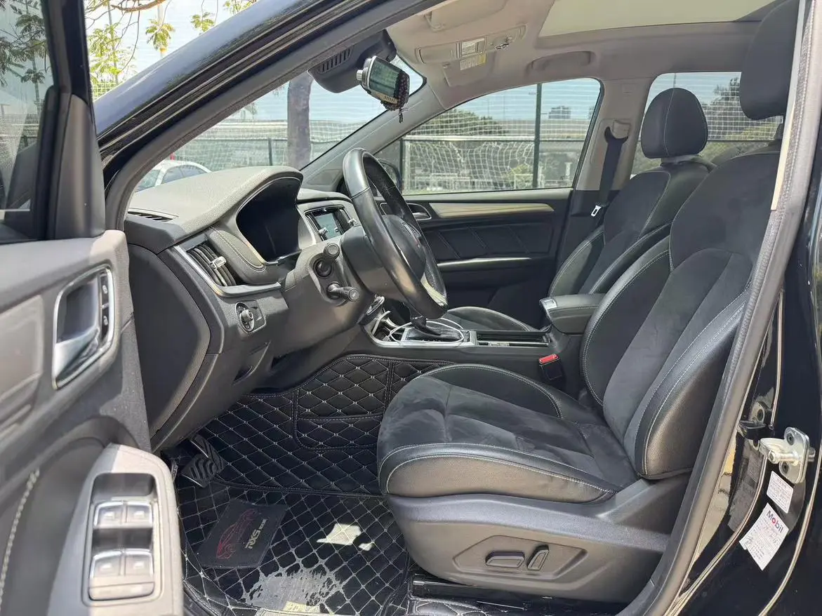 Roewe Roewe eRX5 50T Hybrid Interconnection Premium Ultimate Edition