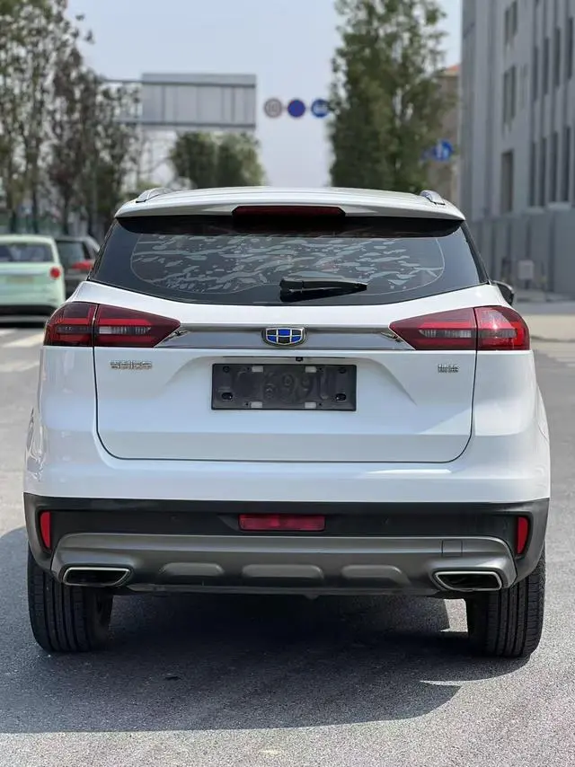 Geely Boyue 1.8TD automatic two-wheel drive Zhizun type 4G connected version