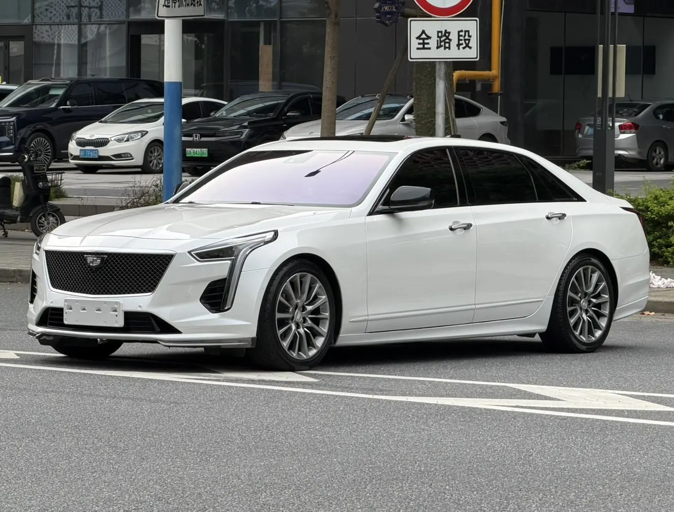Cadillac Cadillac CT6 28T leading sports type